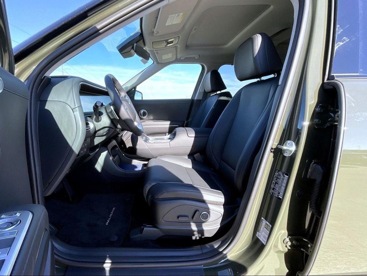 2026 Hyundai Palisade Limited - Photo 10