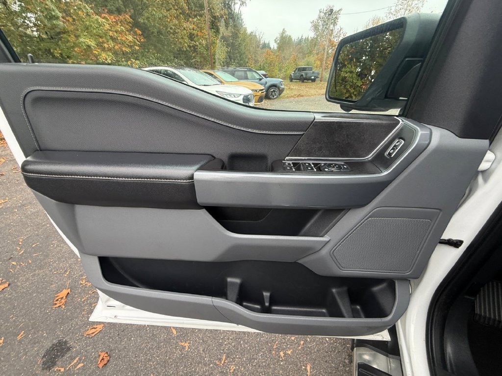 Used 2024 White Ford XLT image 12