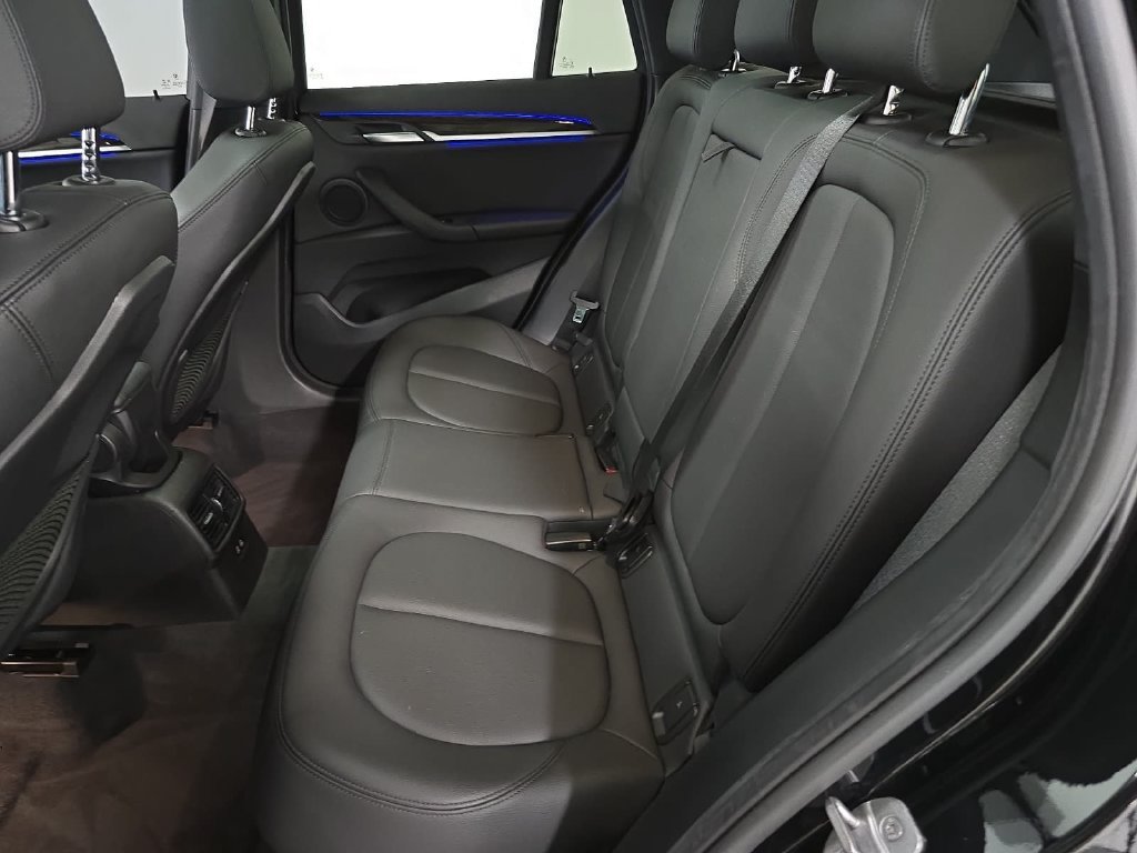 Used 2021 Jet Black BMW sDrive28i image 26