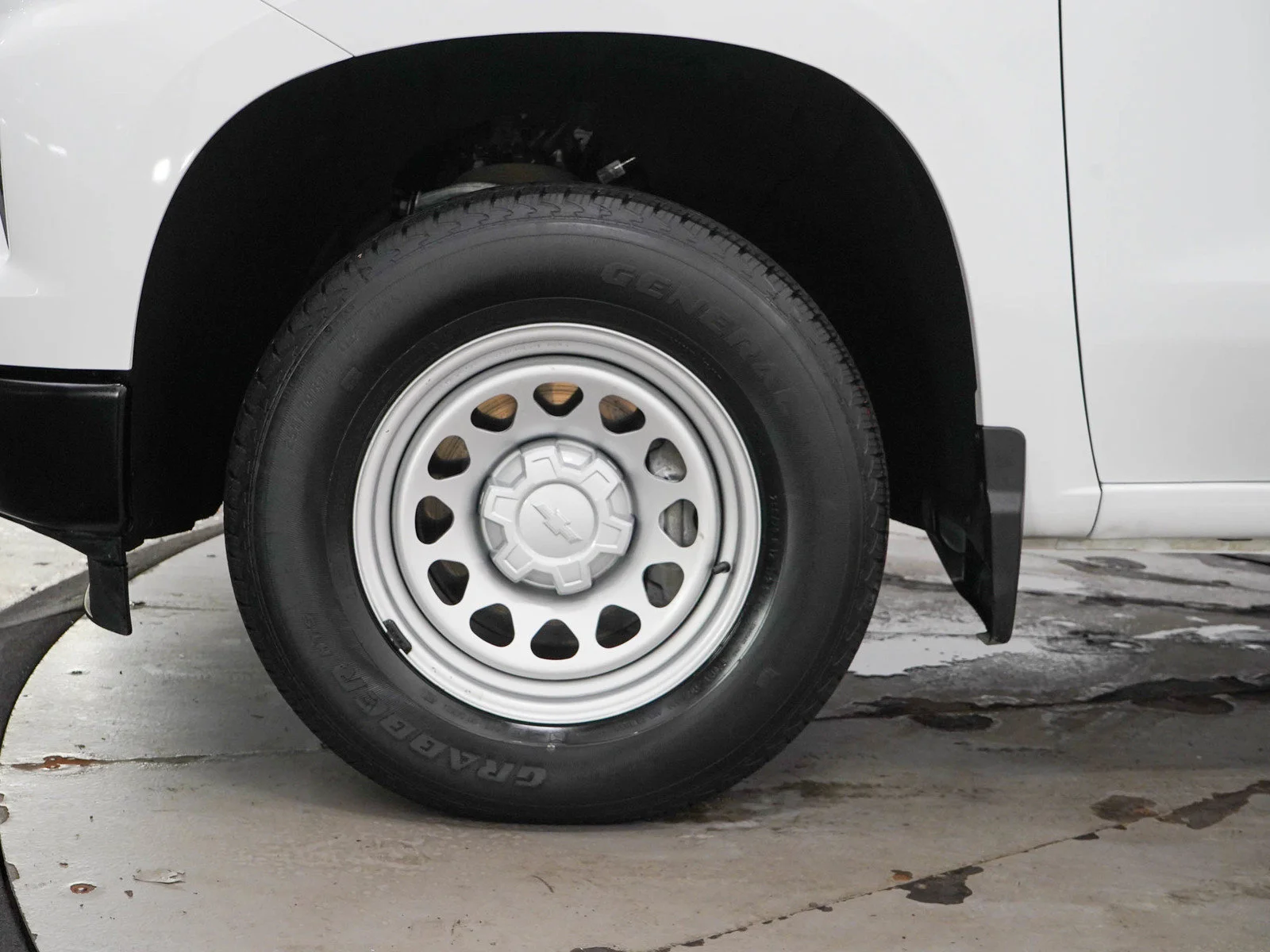 Used 2024 Summit White Chevrolet WT image 28