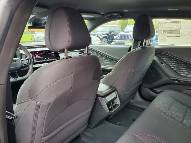 New 2026 Diamond Black Crystal Pearlcoat Dodge R/T image 23