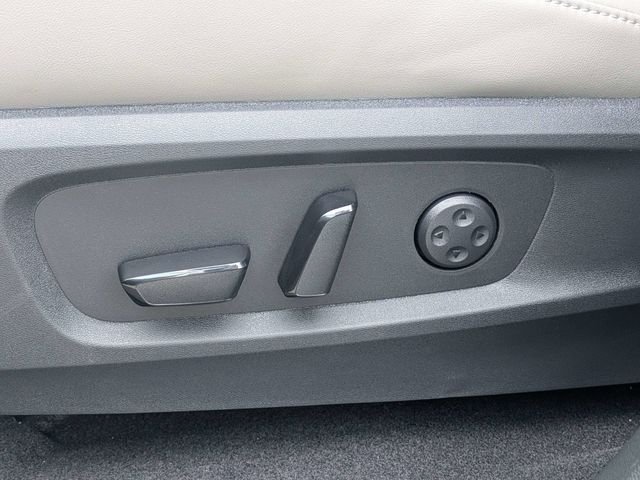 New 2027 GRAPHITE SHADOW INFINITI Luxe FWD image 20