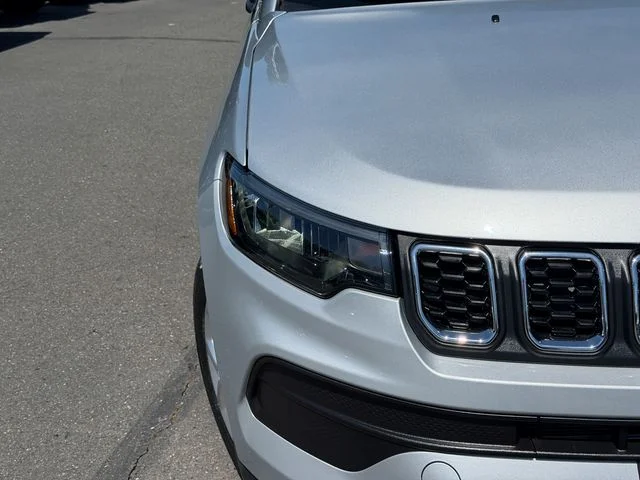 Used 2025 Silver Jeep Sport image 5