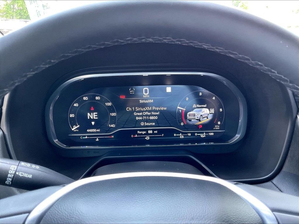 Used 2023 White GMC SLT image 26