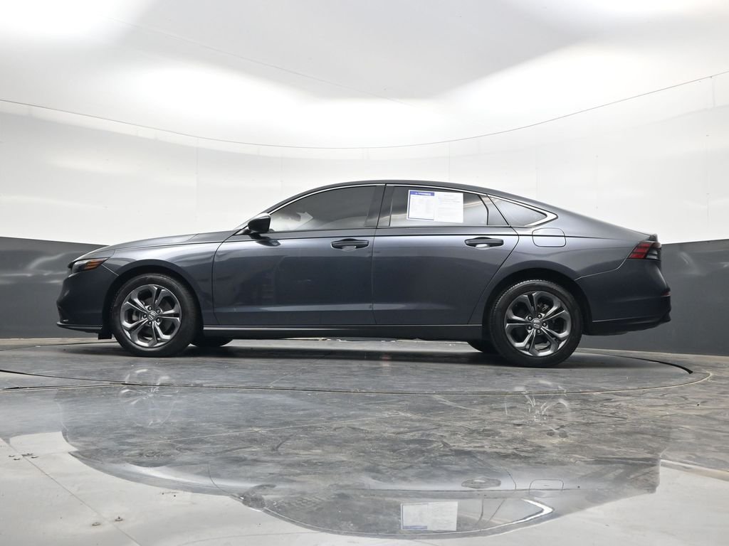 Used 2023  Honda EX image 34