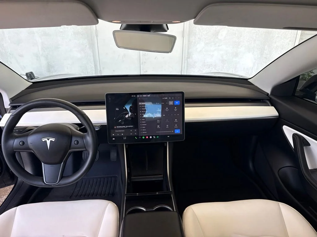 Used 2019 Black Tesla  image 31