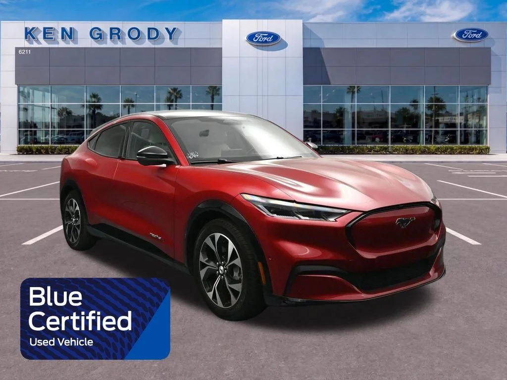 Used 2023 Red Ford Premium image 1