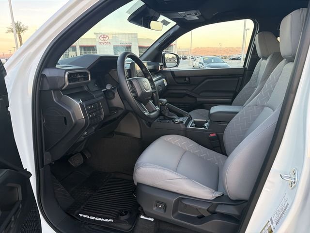 2026 Toyota Tacoma SR5 - Photo 25