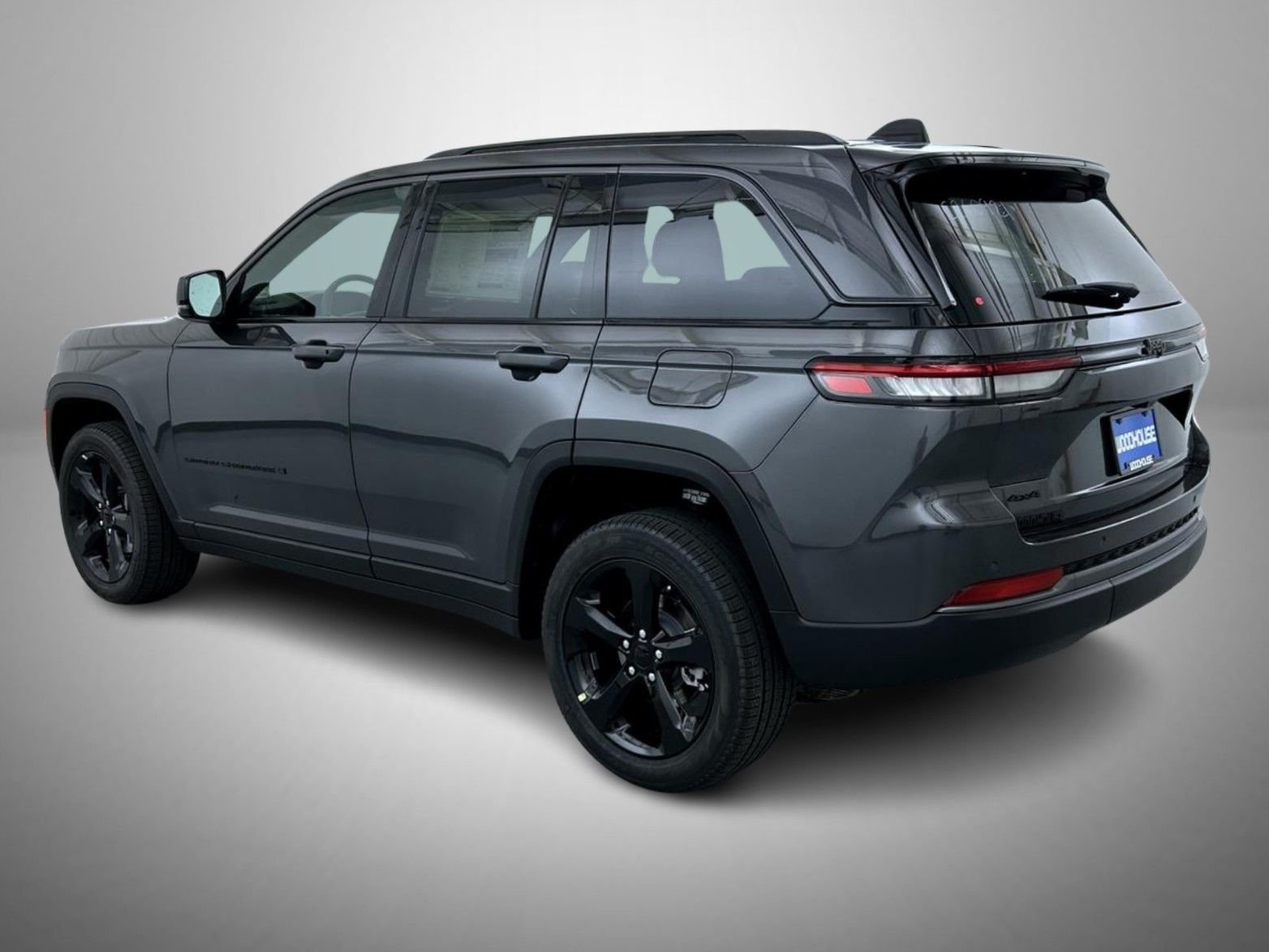 New 2026 Baltic Gray Metallic Clear-Coat Exterior Paint Jeep Limited image 7