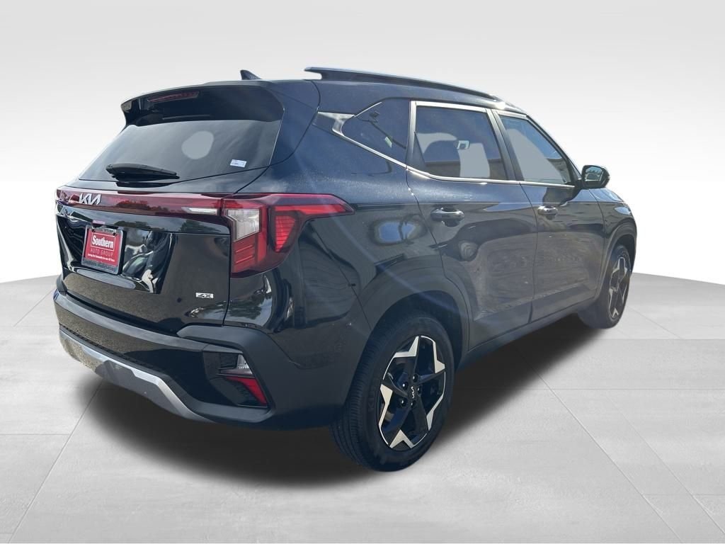 2025 Kia Seltos S photo 4