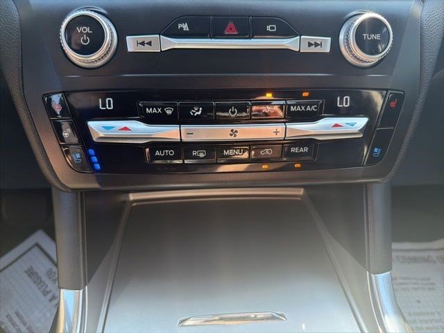Used 2020 Black Metallic Ford Limited image 36