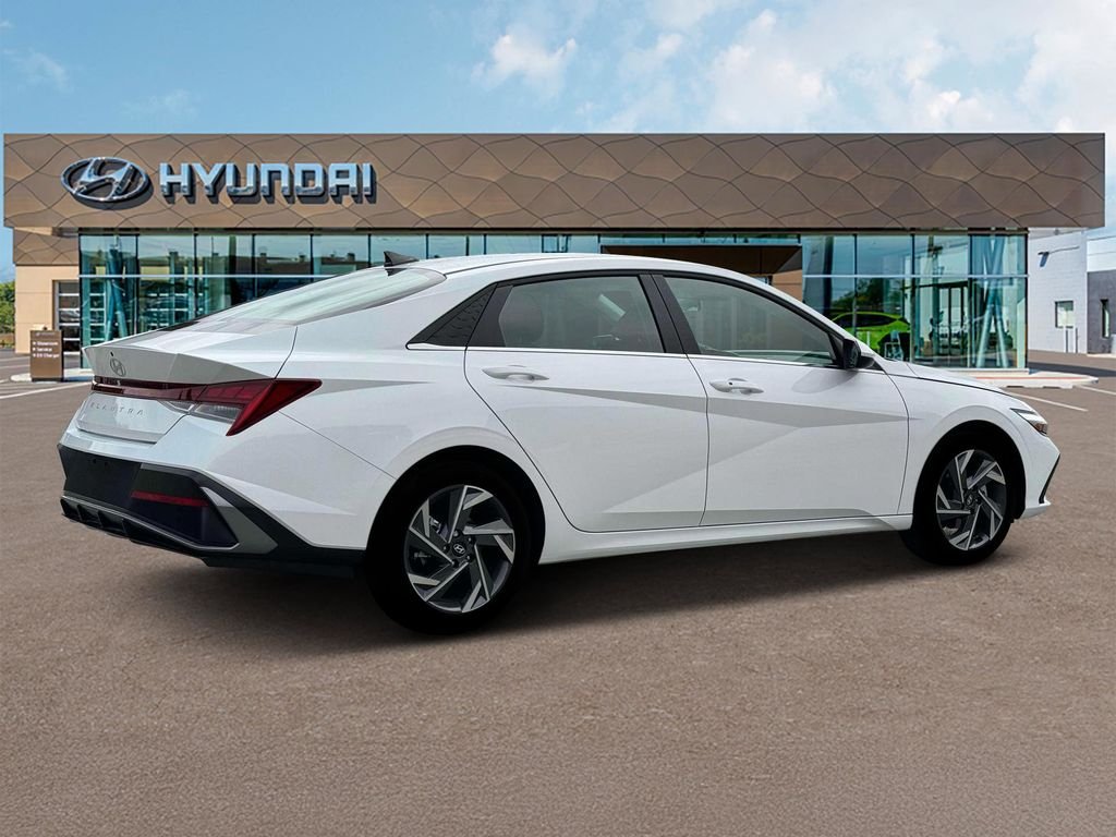 2025 Hyundai Elantra SEL - Photo 8
