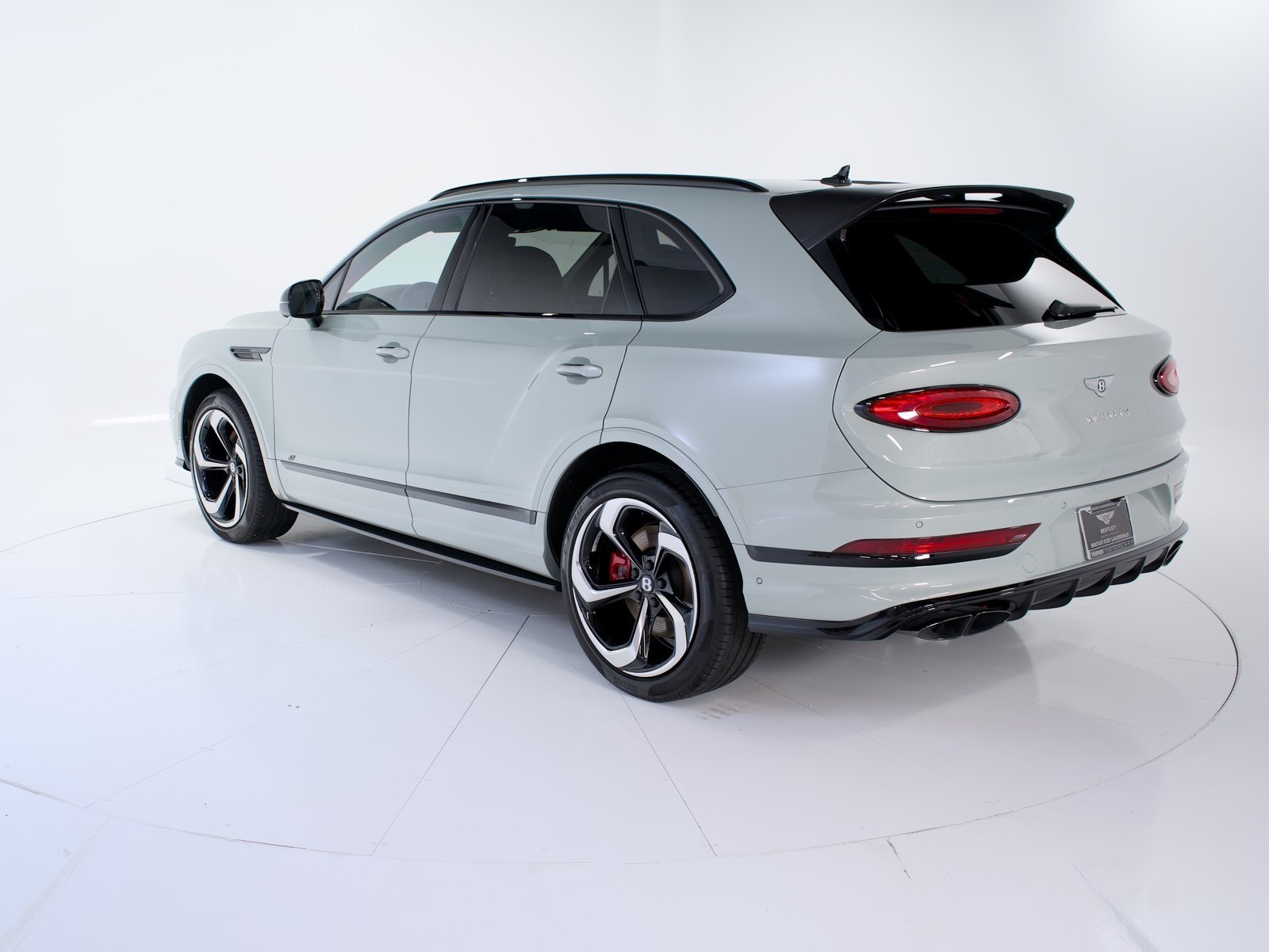 2025 Bentley Bentayga S V8 photo 3