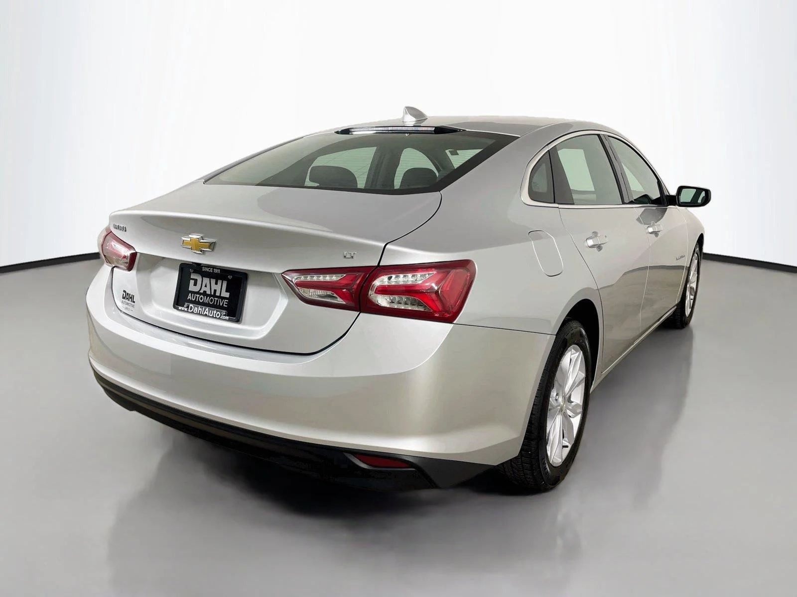 Used 2020 Silver Ice Metallic Chevrolet LT image 13