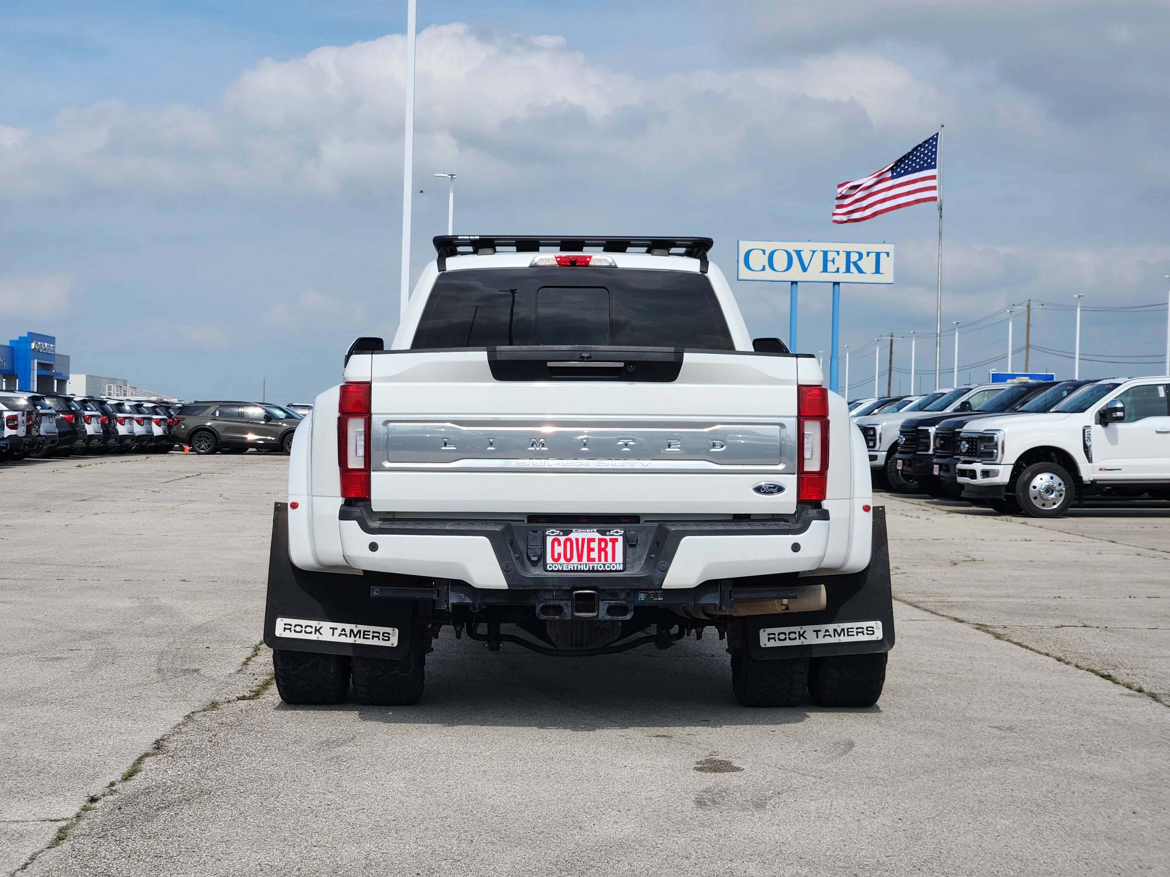 Used 2022  Ford Limited image 6