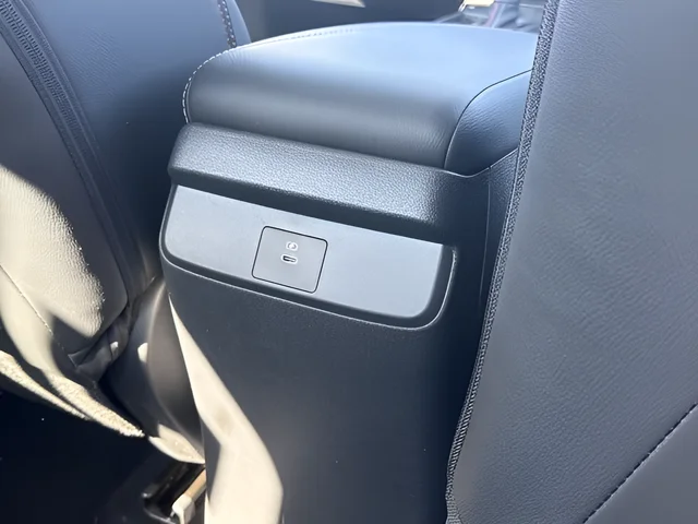 New 2026 Gray Nissan SR image 20