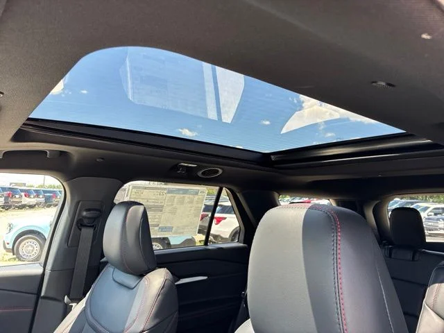 New 2026 Agate Black Metallic Ford ST-Line image 35