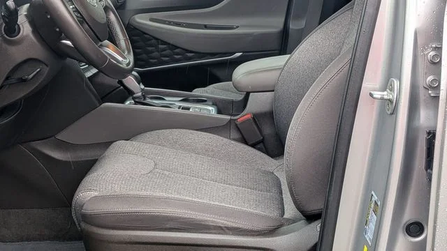 Used 2020 Silver Hyundai SEL image 11