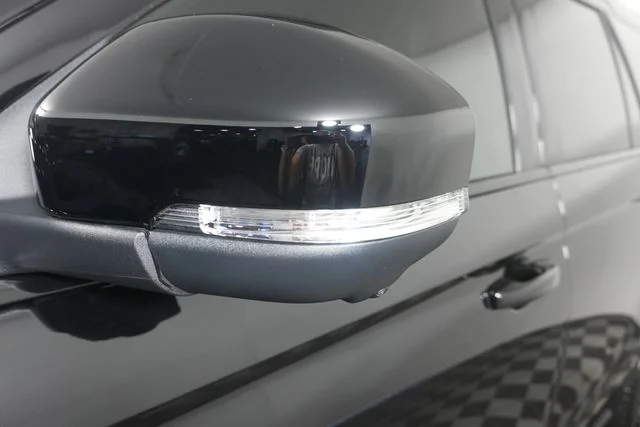 New 2027 Agate Black Metallic Ford Platinum image 10