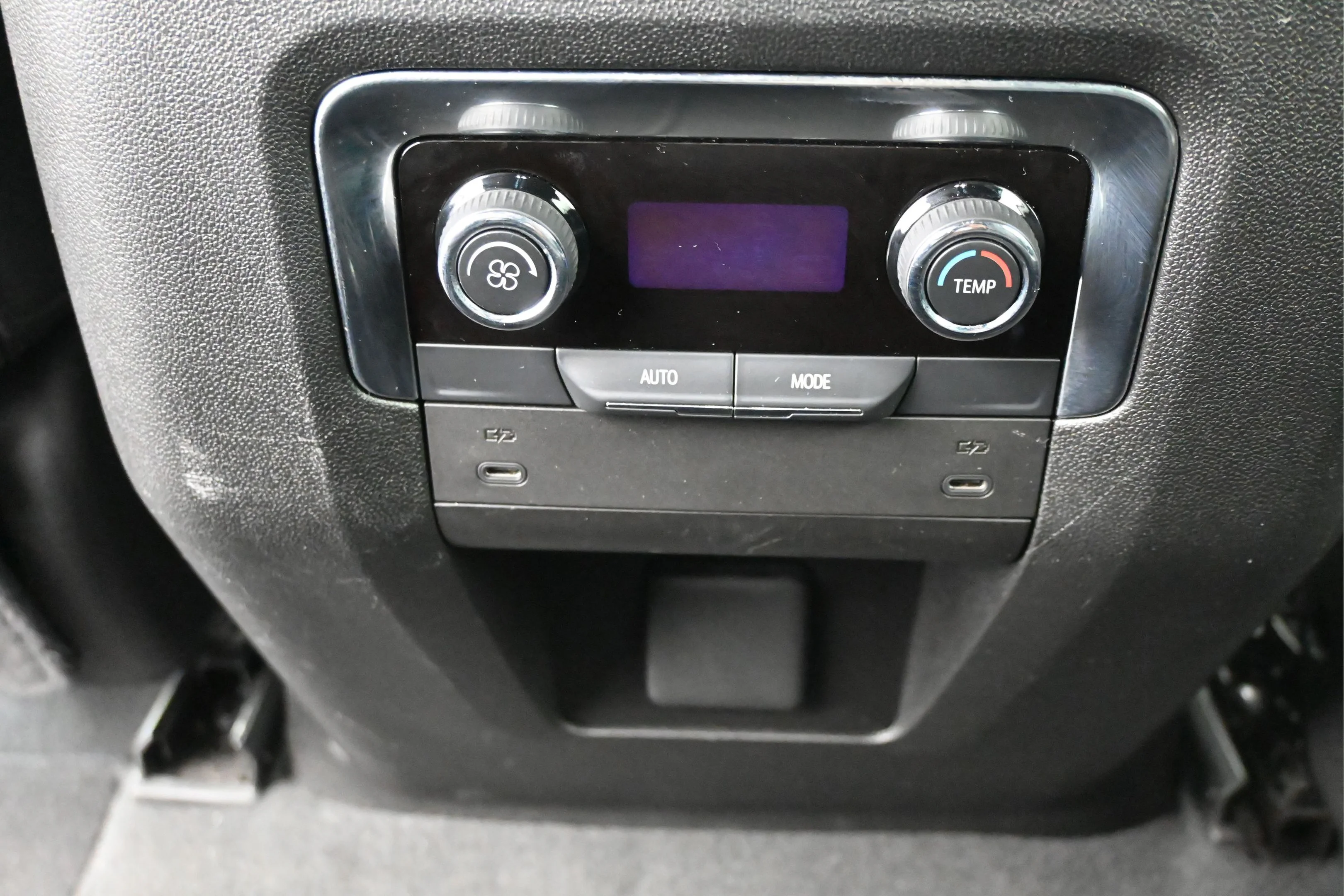Used 2025 Summit White Chevrolet LT image 16