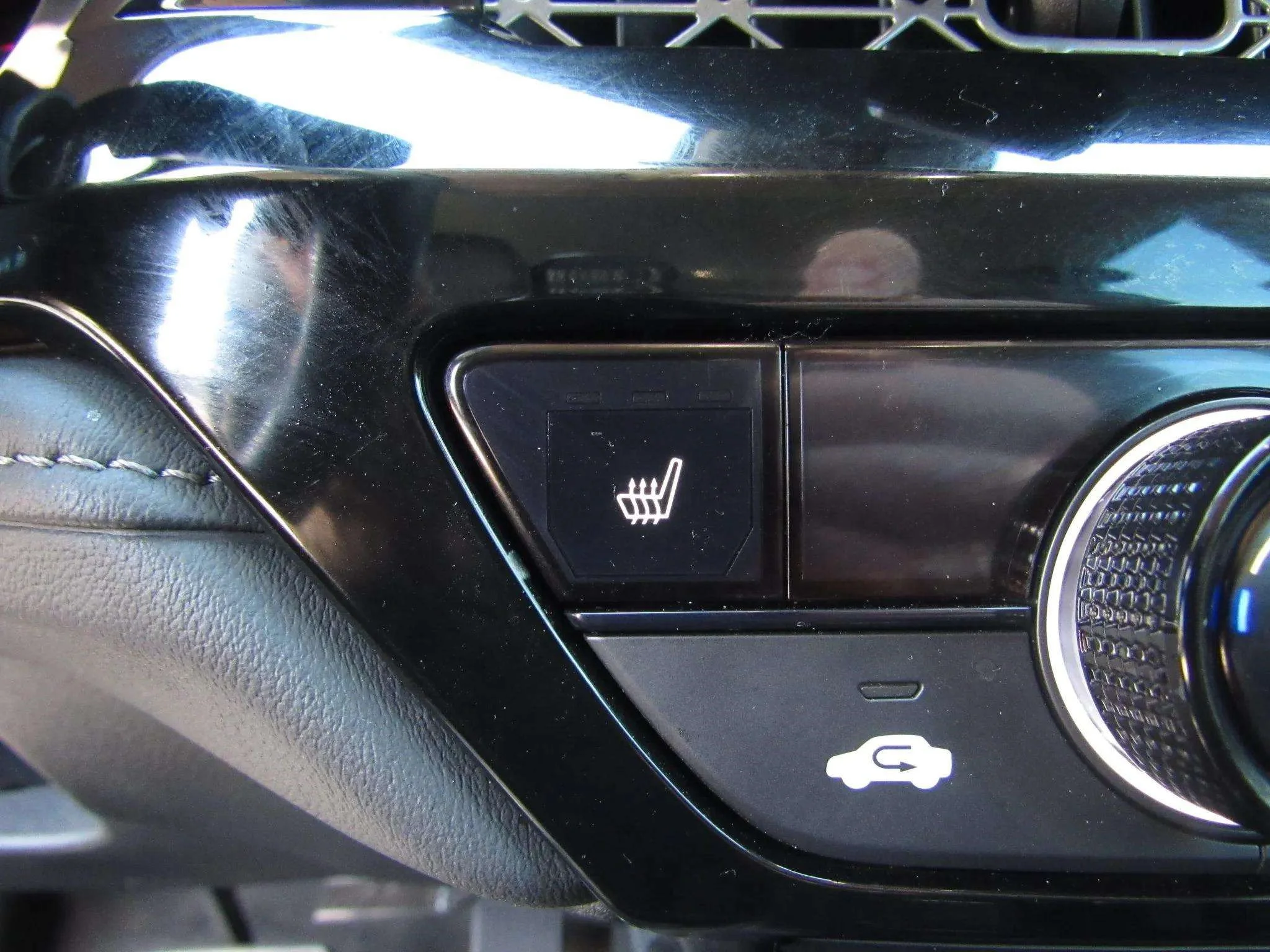 Certified Used 2024 Crystal Black Pearl Honda HYBRID EX-L image 51