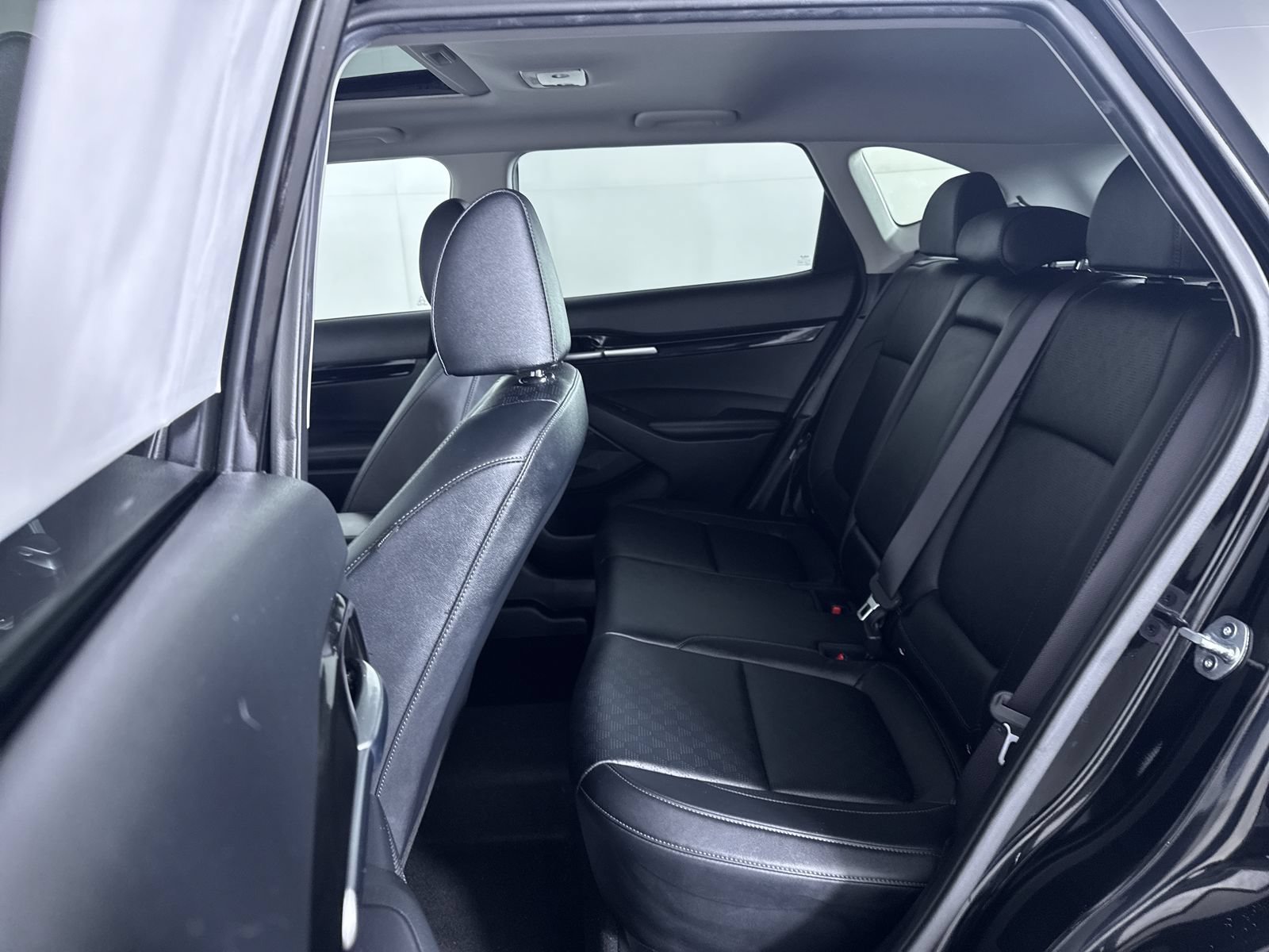 Used 2023 Cherry Black Kia SX image 23