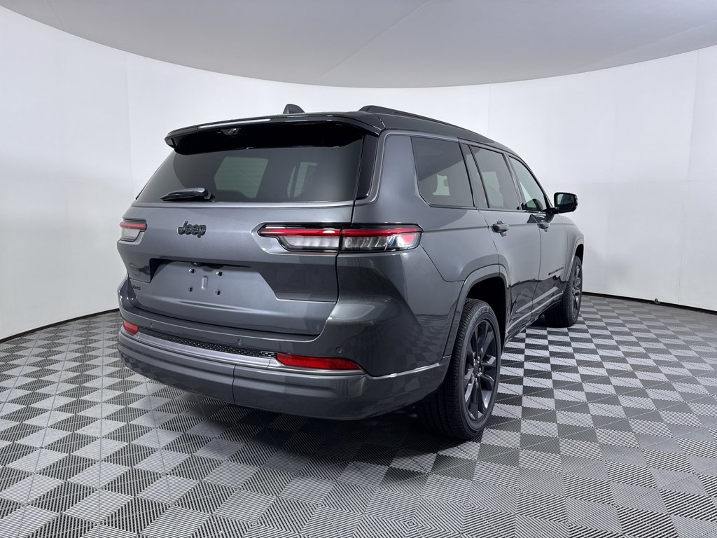 New 2026 Baltic Gray Metallic Clear-Coat Exterior Paint Jeep Limited Reserve image 21