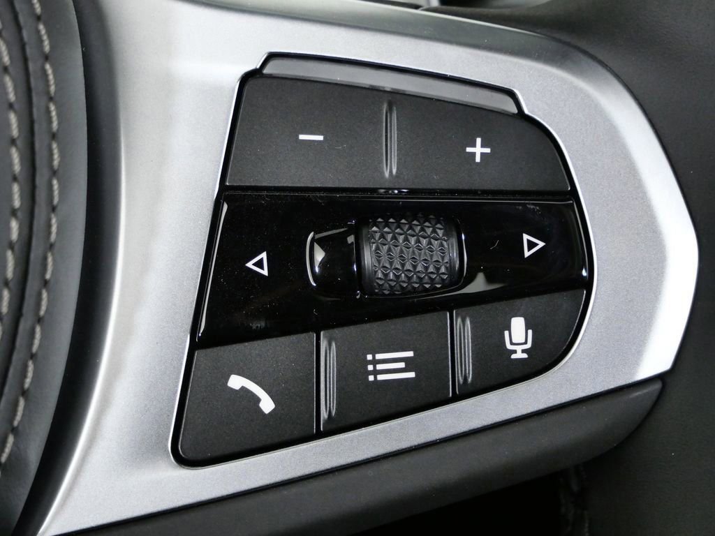 Used 2026 White BMW xDrive40i image 44