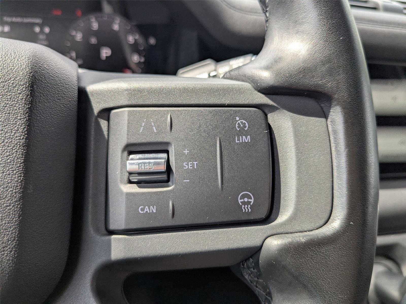 Used 2023 Yulong White Metallic Land Rover X-Dynamic SE image 19