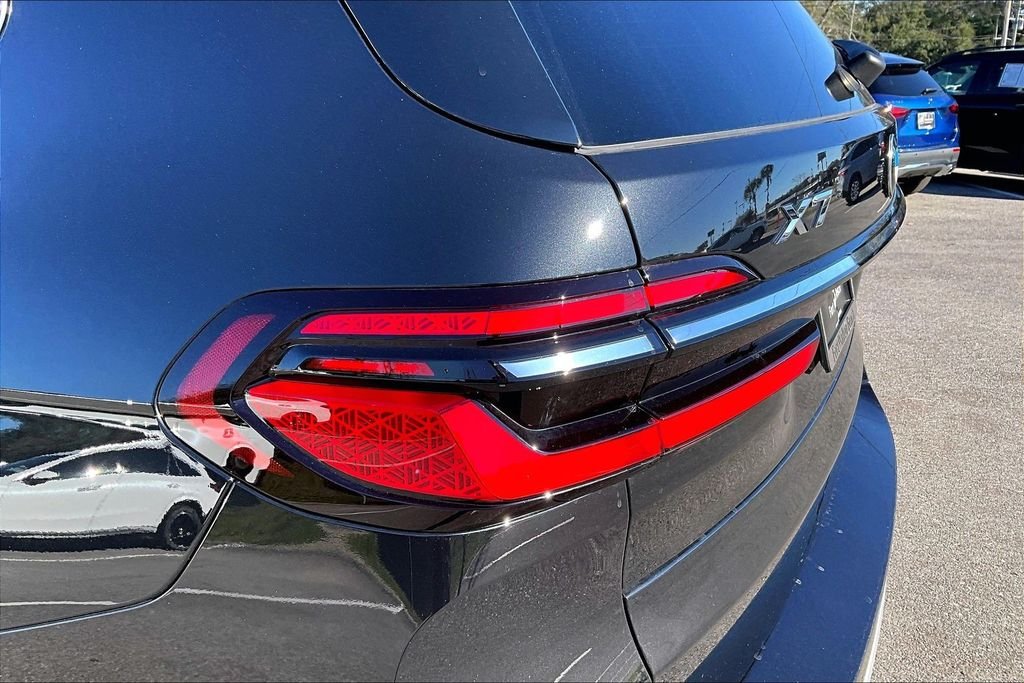 2026 BMW X7 40i - Photo 14