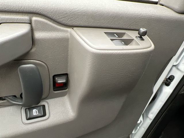 2025 Chevrolet Express Passenger LT - Photo 22