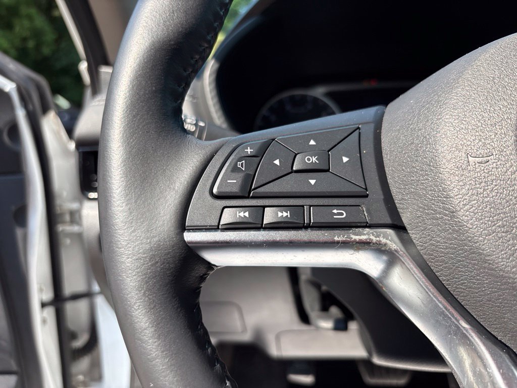 Used 2023 White Nissan SV image 21