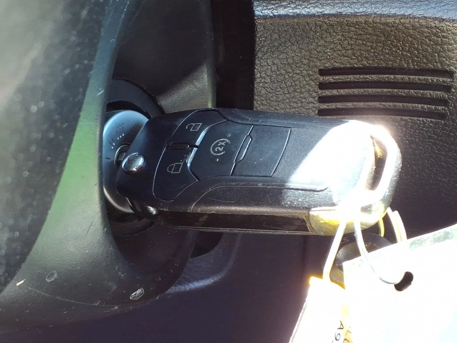 Used 2020 Lightning Blue Metallic Ford XLT image 18