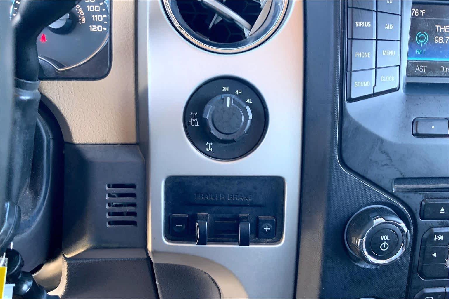 Used 2014 Oxford White Ford XLT image 32