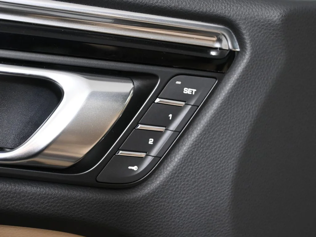 Used 2026 Brown Porsche  image 33