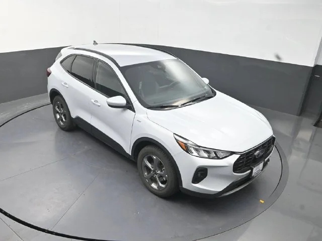 Used 2025 Silver Ford ST-Line Select image 11