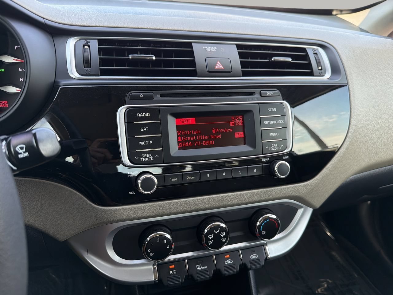 Used 2016 Bright Silver Metallic Kia LX image 20