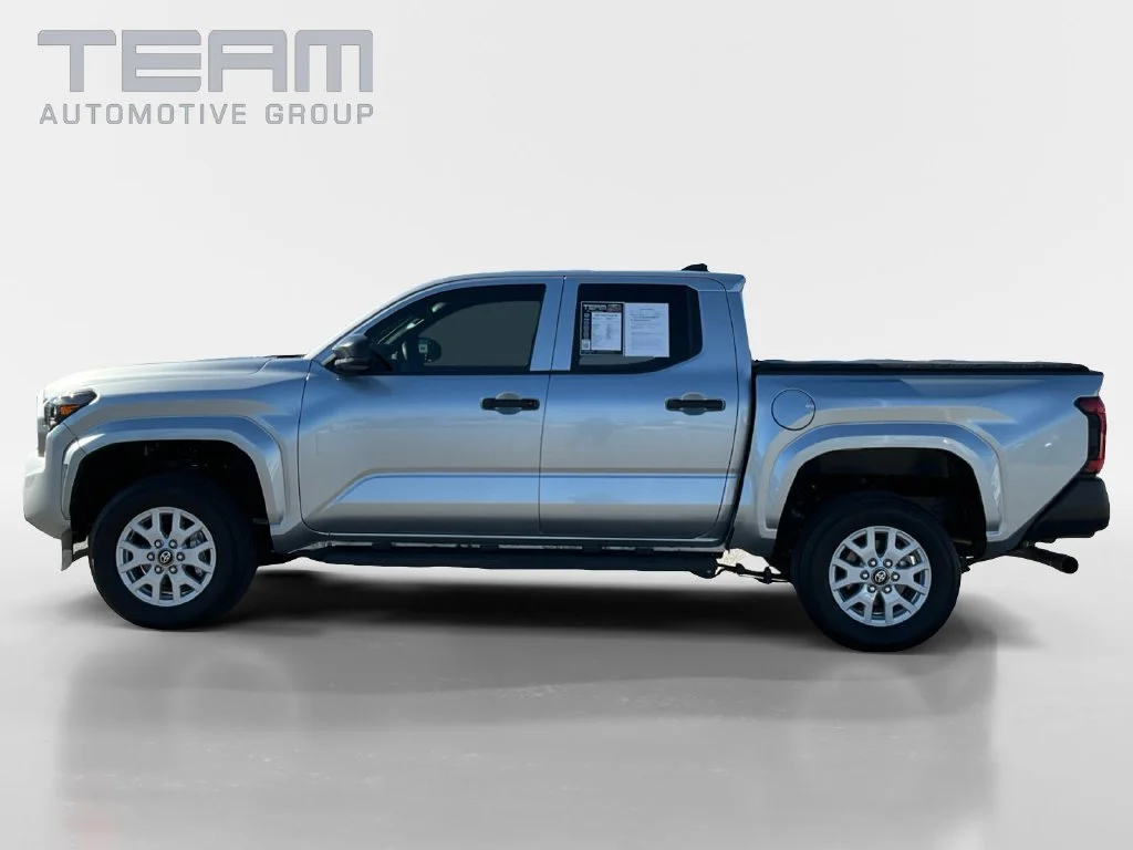 Used 2025 Silver Toyota SR image 4