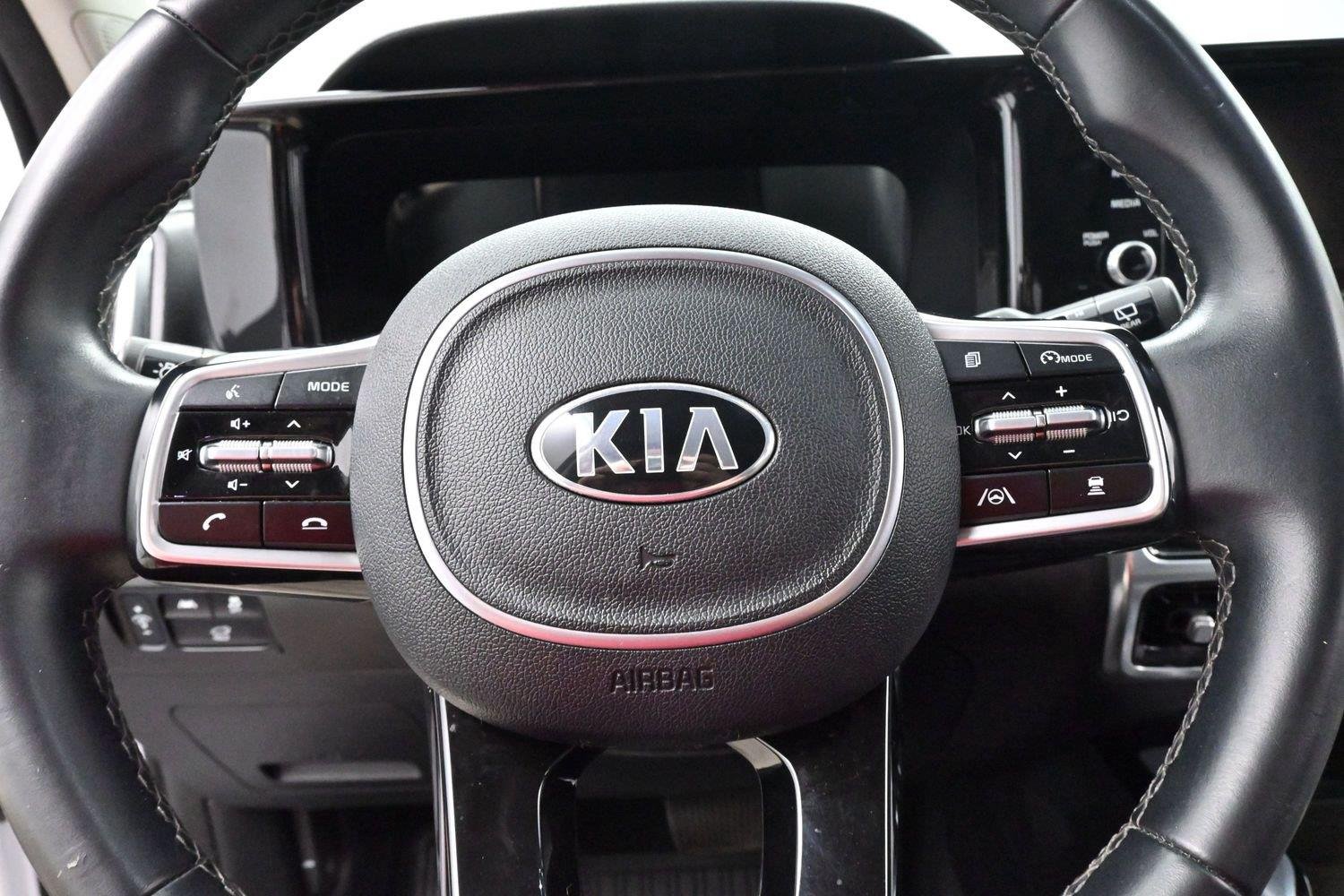 Used 2021 Glacial White Pearl Kia SX image 16