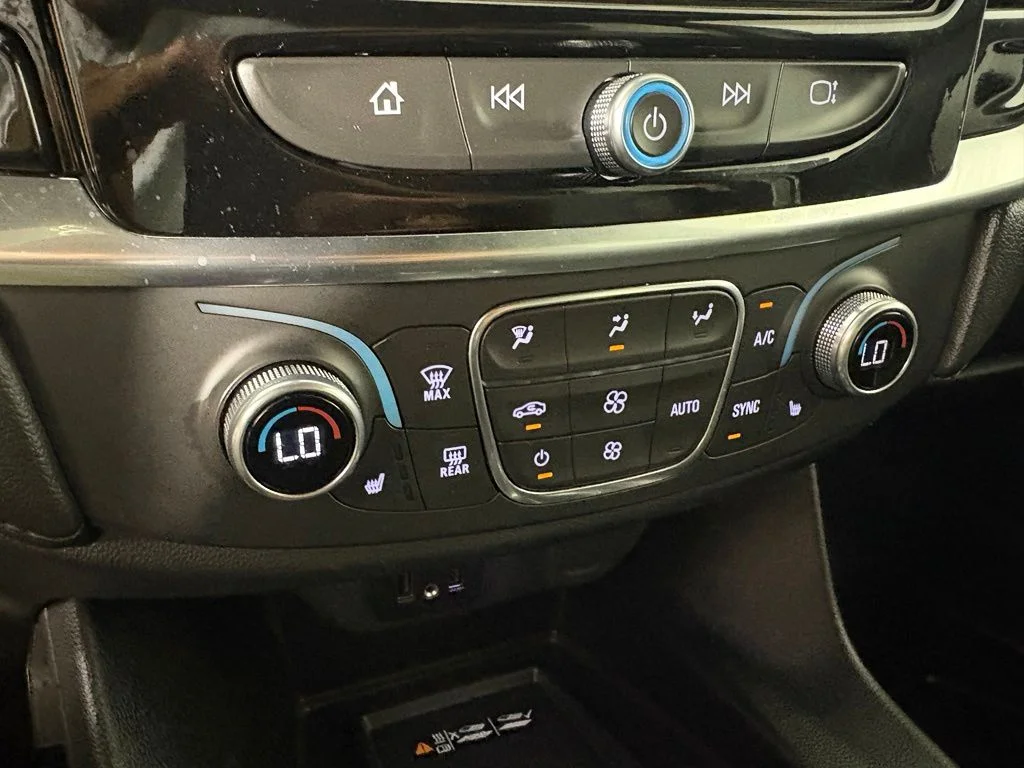 Used 2023 Gray Chevrolet LT image 40