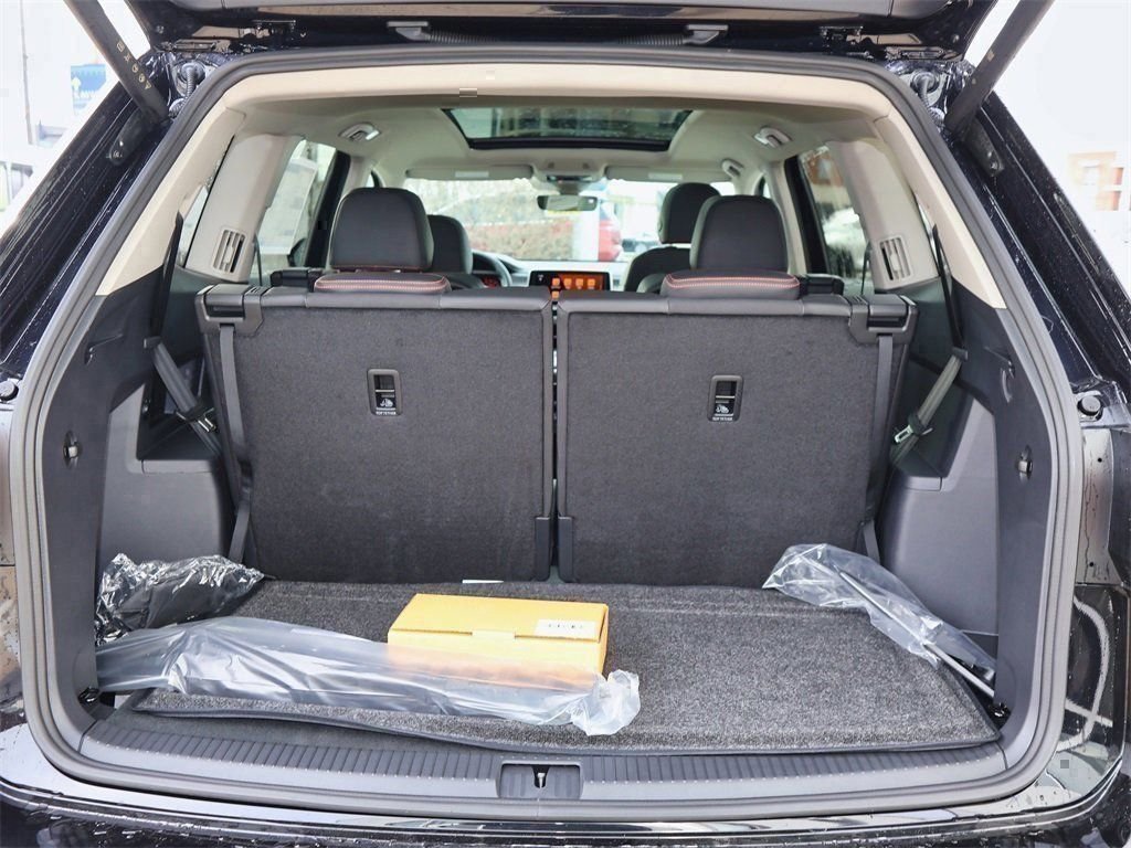 New 2026 Black Volkswagen 2.0T Peak Edition image 11
