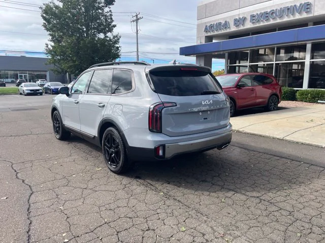 Used 2023 Gray Kia EX X-Line image 9