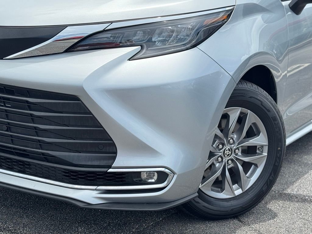 Used 2024 Silver Toyota XLE image 5