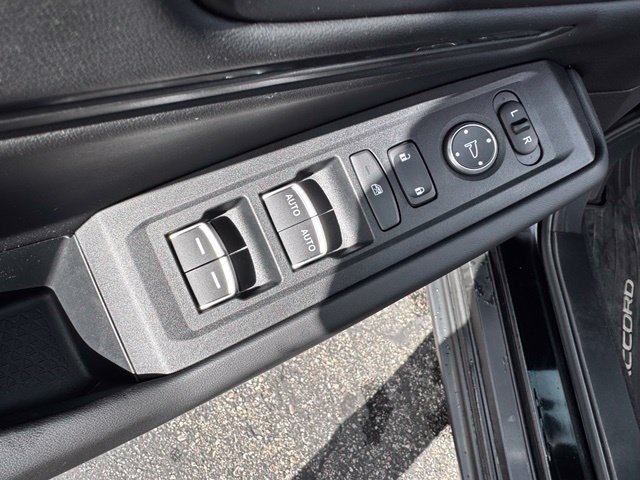 2025 Honda Accord SE - Photo 15