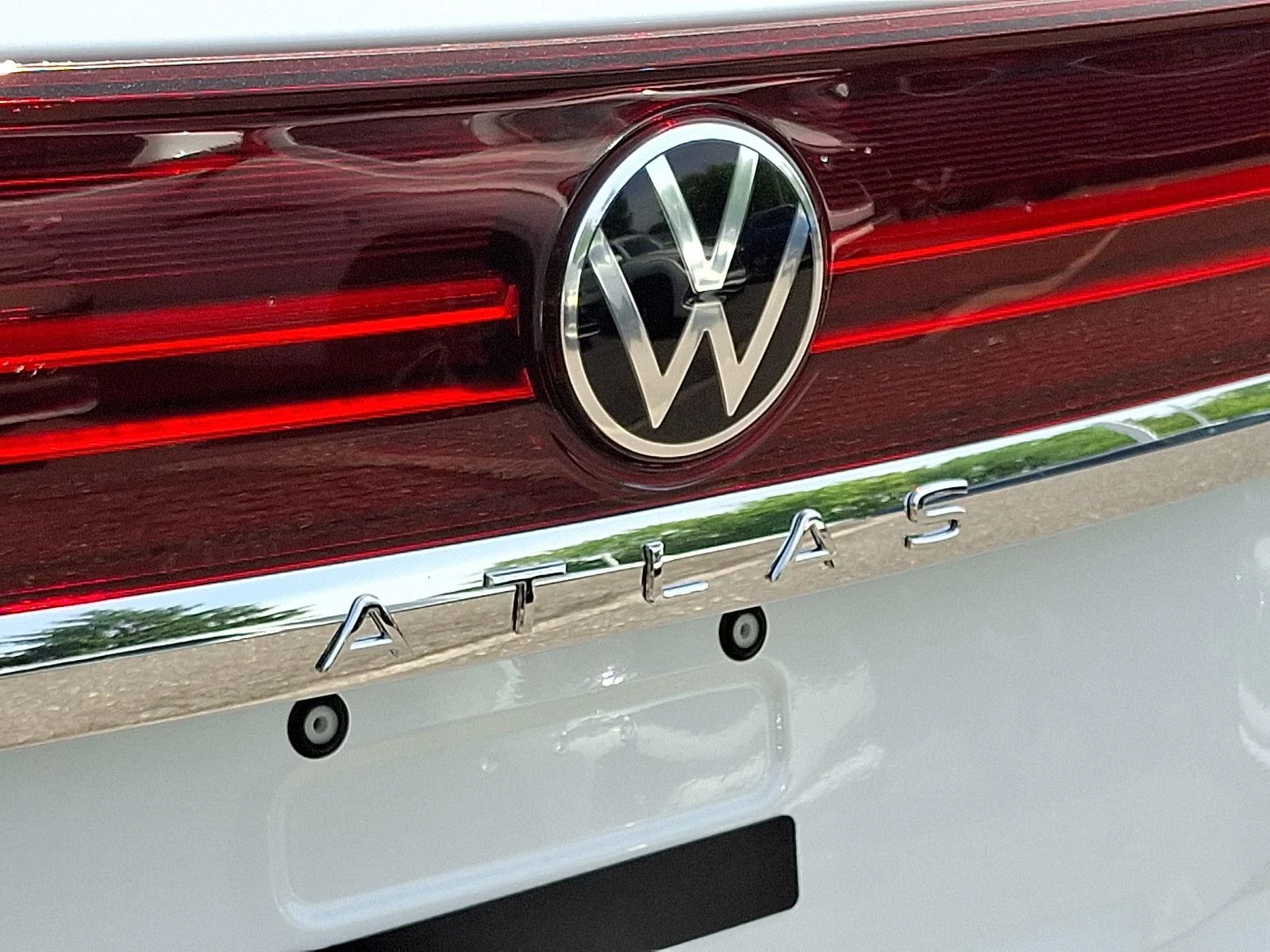 New 2026 0P0P/OPALWHTPRL Volkswagen 2.0T SEL image 22