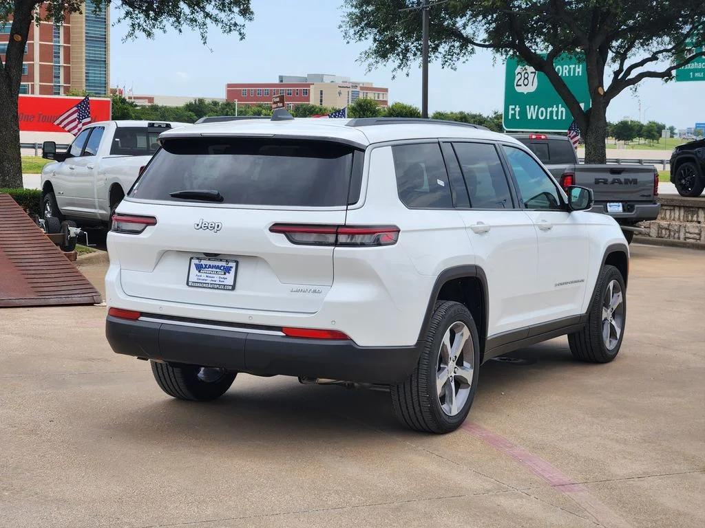 New 2026 Bright White Clear-Coat Exterior Paint Jeep Limited image 4