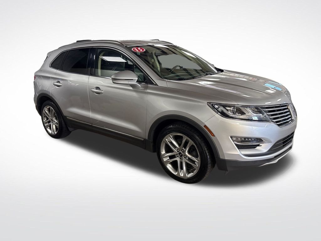 Used 2015 Silver Lincoln Base image 8