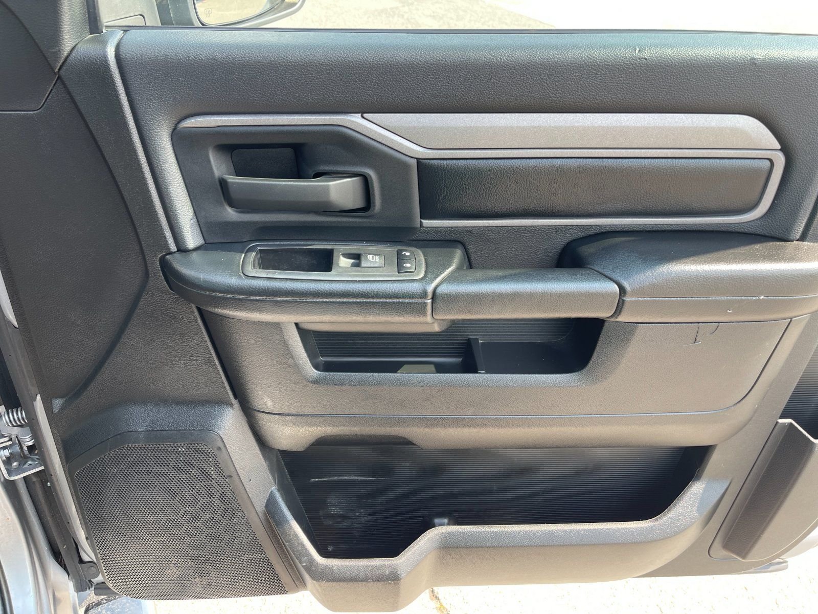 Used 2024 Silver Ram Tradesman image 17