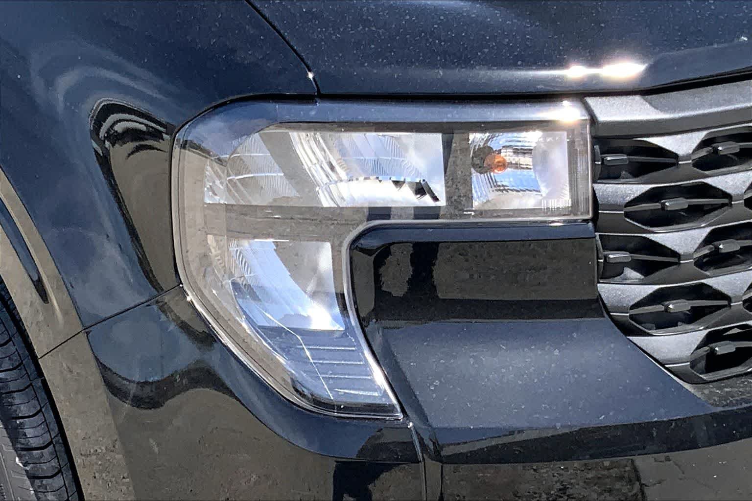 New 2026 Shadow Black Ford XLT image 9