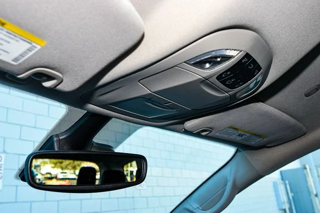 Used 2023 Silver Chrysler Touring L image 33